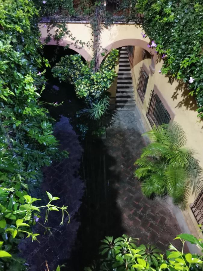 Cuarto Panchito ***Centro Historico*** Διαμέρισμα Querétaro Εξωτερικό φωτογραφία